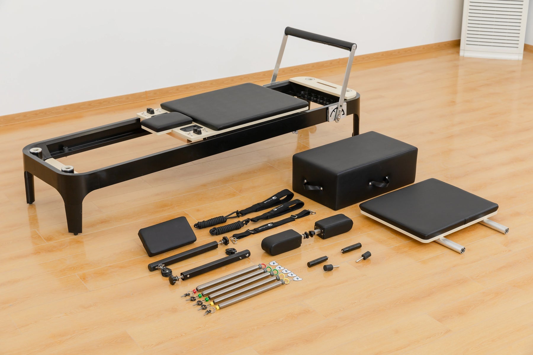 GymGear Aluminimum Reformer, Black Frame